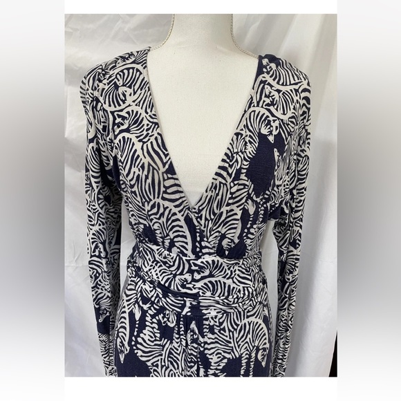 Lilly Pulitzer long sleeve zebra v neck dress - Picture 4 of 5